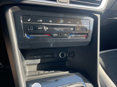2026 Volkswagen Taos SE FWD