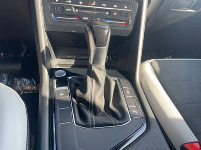 2026 Volkswagen Taos SE FWD