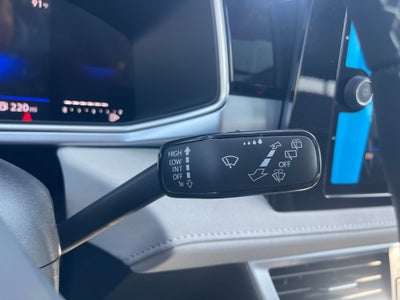 2026 Volkswagen Taos SE FWD