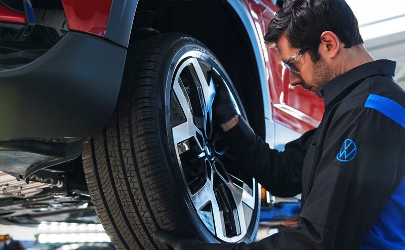 VW tire store - Service center
